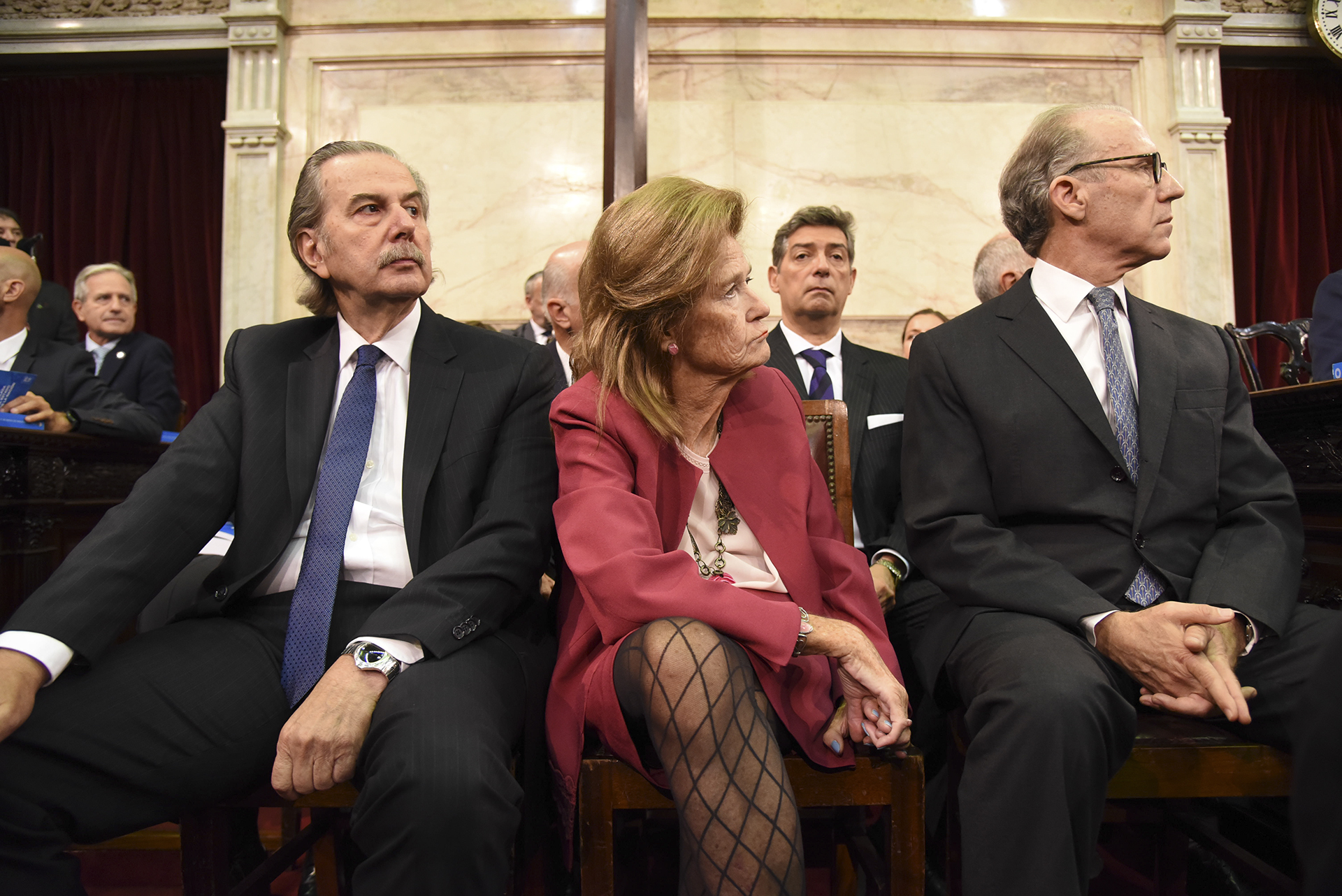 Galeria de imagenes de la noticia IMPORTANTES FIGURAS INSTITUCIONALES EN LA ASAMBLEA QUE RECIBIÓ AL PRESIDENTE 